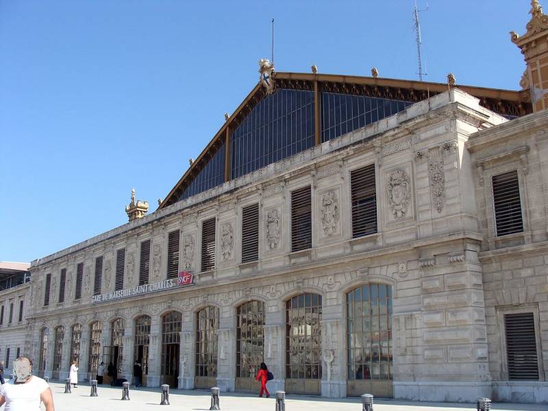 A la gare Marseille St Charles